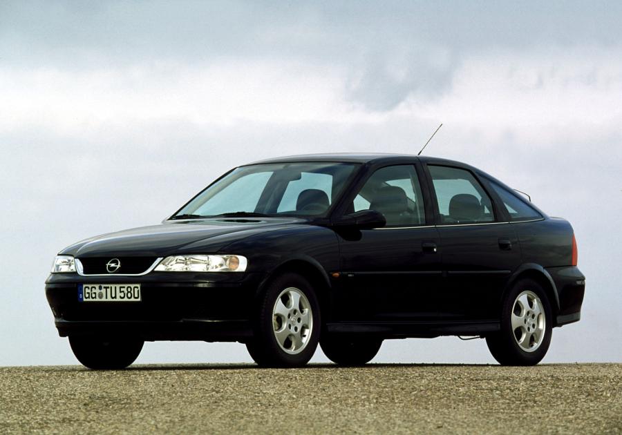 Opel Vectra Edition 100 Hatchback (B) '1999